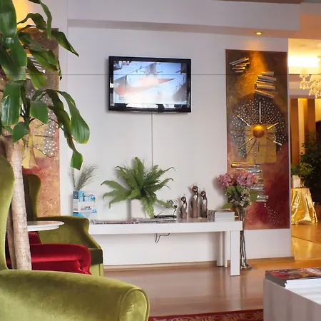 Srf Hotel 3*